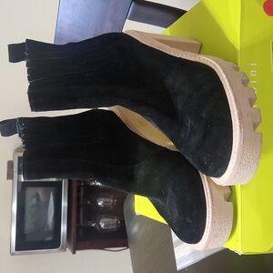 Gianni binni thick sole boot size 9